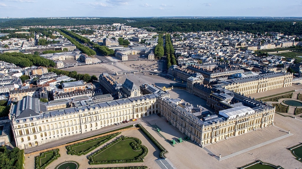 Marie-Antoinette-Versailles-Vue_aerienne_du_domaine_de_Versailles-opt-opt.jpg