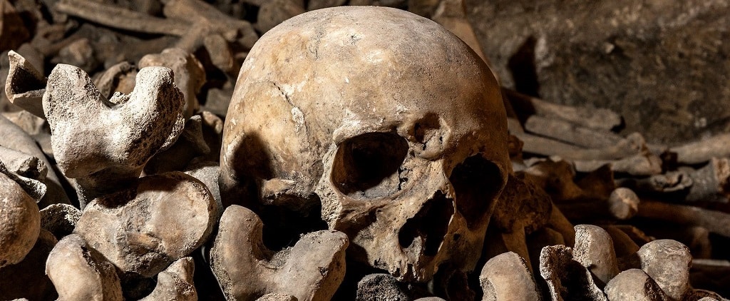 Catacombes de Paris, un lieu de rencontre pour 6 millions de Parisiens