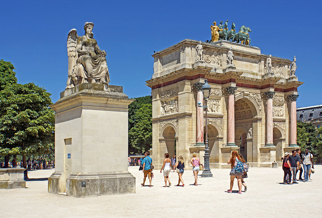 Arc de Triomphe du Carrousel, surmonté de la Quadrige de Venise
