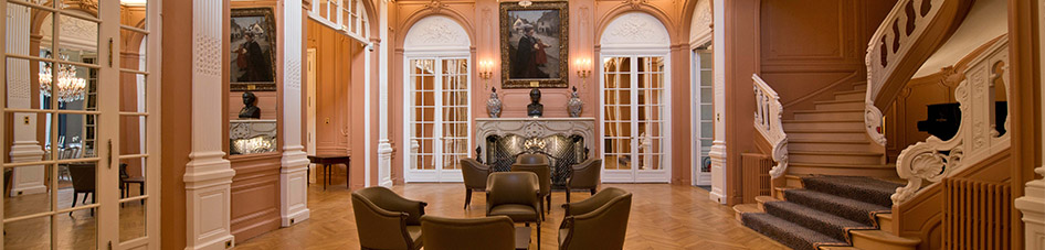 Restaurant de l'Hôtel des Arts-et-Métiers, cuisine raffinée, hôtel particulier du XIXe siècle