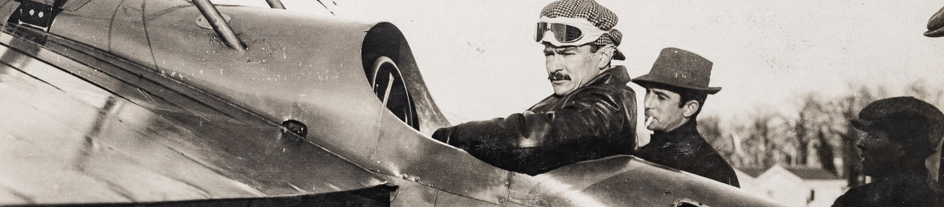 Jules Védrines-ready-to-take-oo-1912