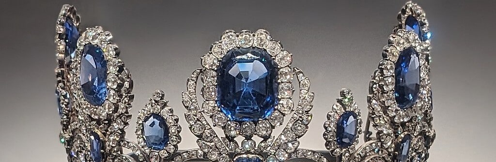 louvre-heist-2025-diademe-couronne