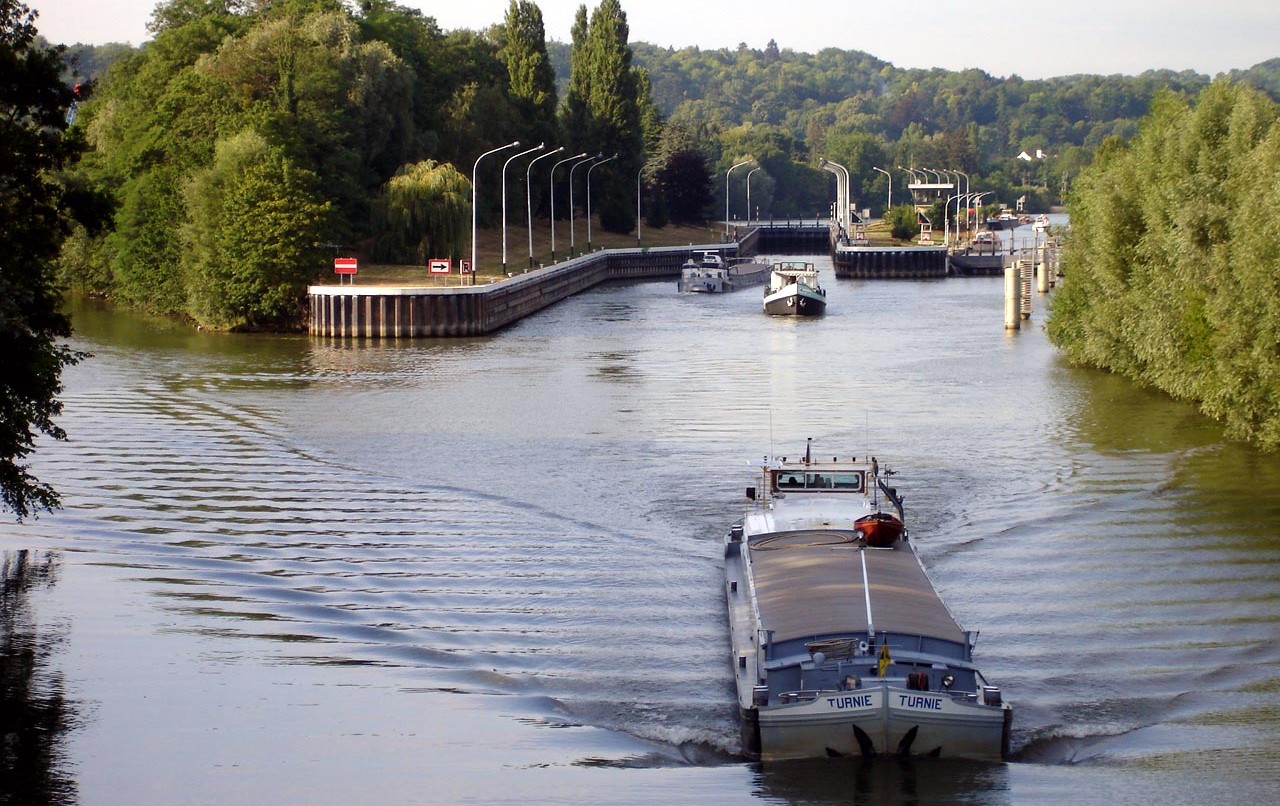 Visiter Paris et loger à L'Isle-Adam-Oise_-_Ecluse_01-opt.jpg