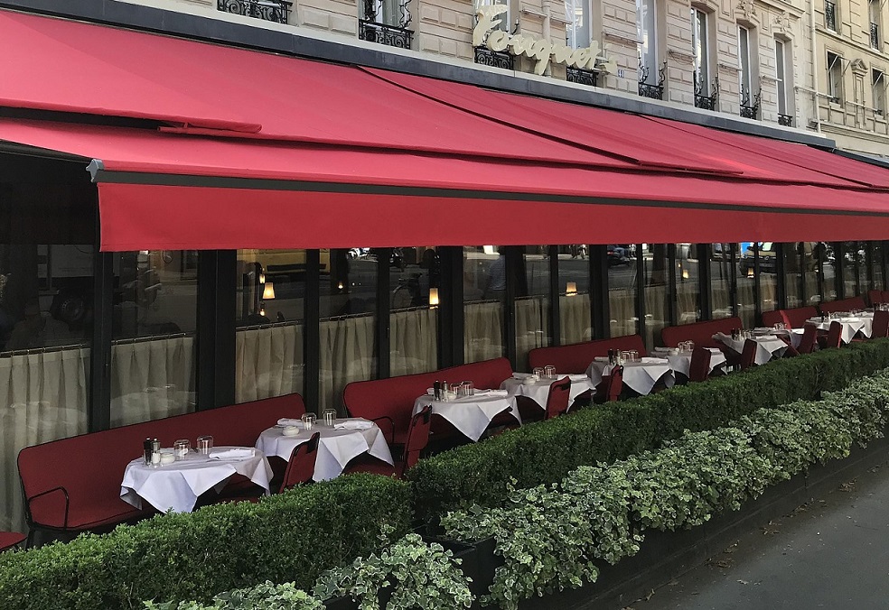 Avenue George V-Champs-elysees-fouquets-Paris-terrasse-sur-george-V-avenue-opt-opt.jpg