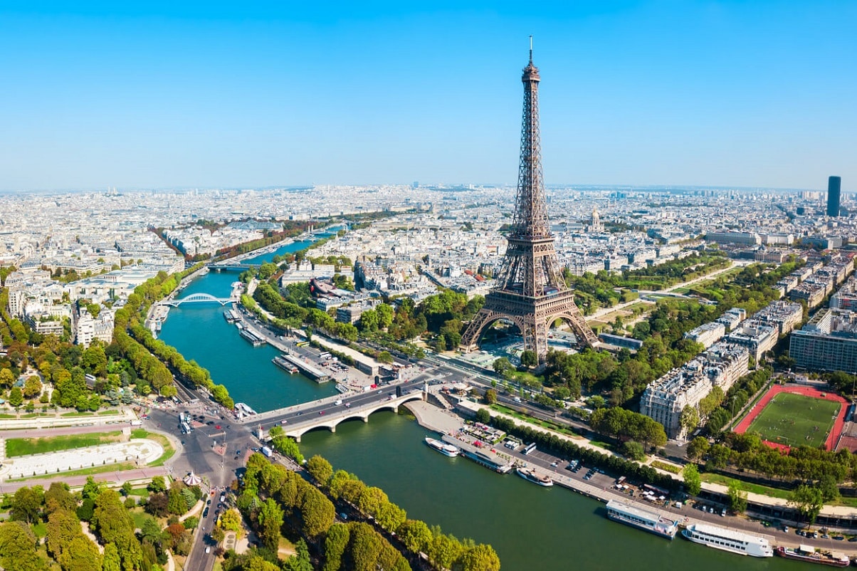 Meilleure période pour visiter Paris-Best Season to visit Paris-eiffel-tower-from-sky