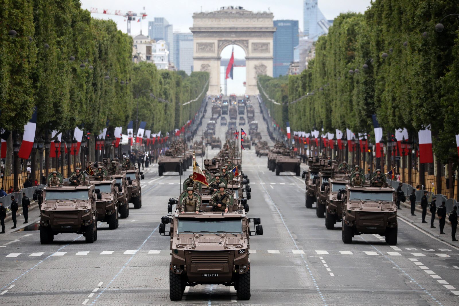 Fête nationale de la France-conge-defile-sur-les-champs-elysees