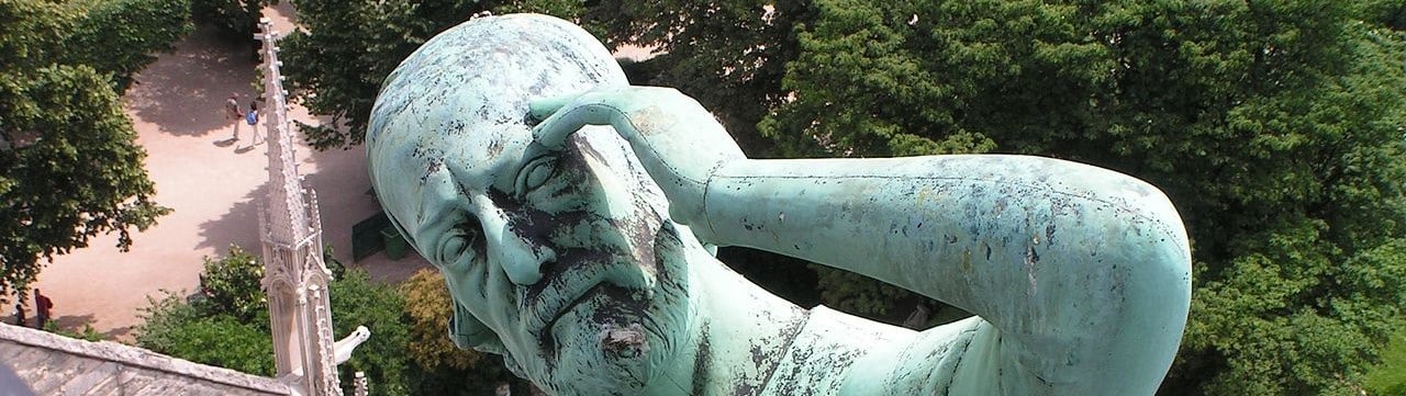 notre-dame-statue-de-viollet-leduc