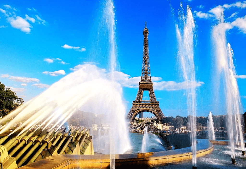eiffel-tower-seen-from-trocadero