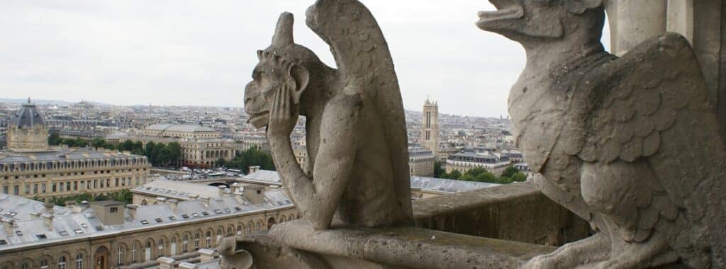 Notre-Dame-de-Paris : la renaissance-film-roman-victor-hugo-gargouilles-1024x380.jpg