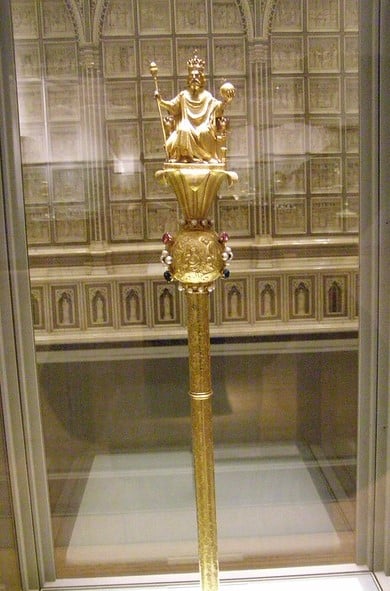 sceptre-de-charlemagne-des-rois-de-france