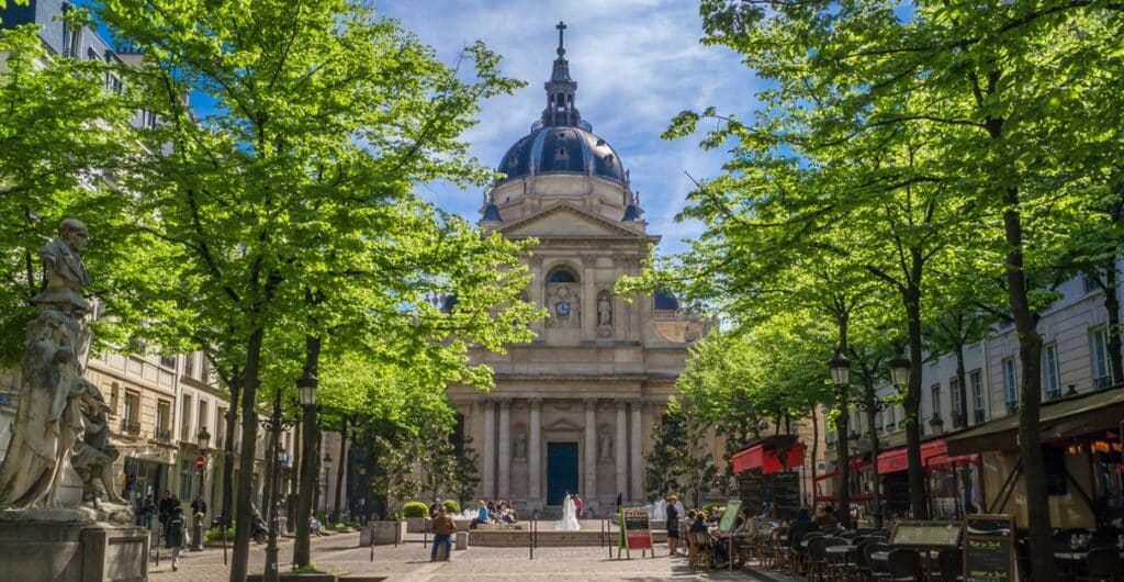 sorbonne-entree-principale-quartier-latin-5th-arrondissementt