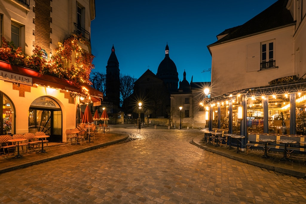 Fotografie z Paříže Montmartre v noci
