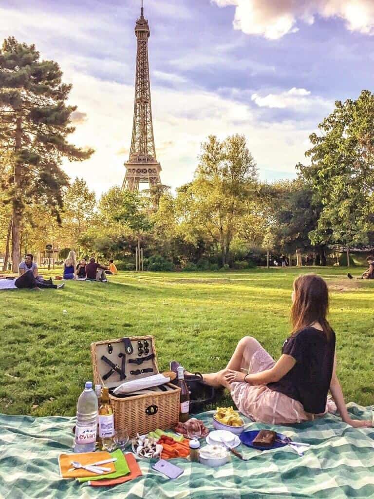 Barbecue-party-on-national-day-4th-of-july