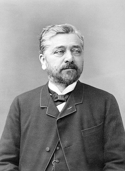 Gustave-eiffel-photo-portrait-by-nadar-1888