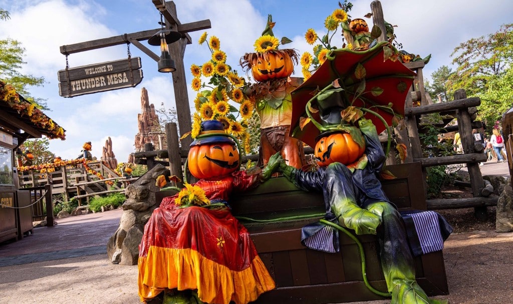 Halloween-in-paris-at-disneyland
