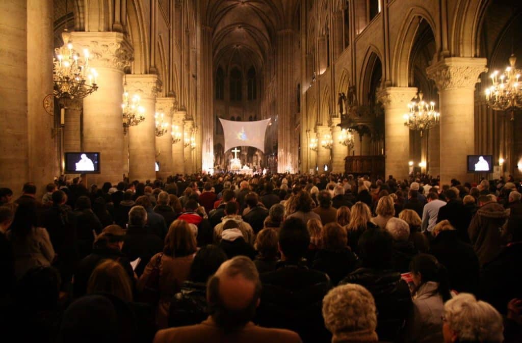 notre-dame-de-paris-midnight-mass