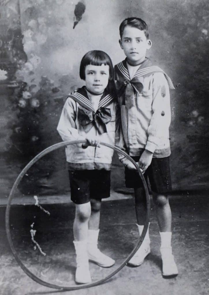 albert-camus-and-his-brother