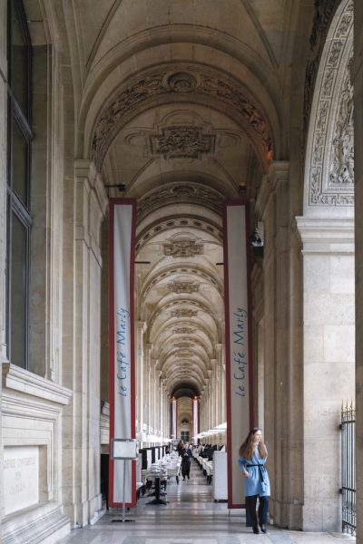 café-marly-near-tuileries-garden