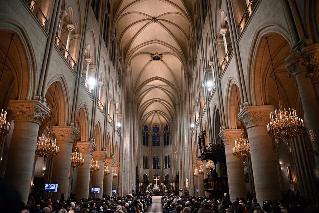 notre-dame-de-paris-midmight-mass