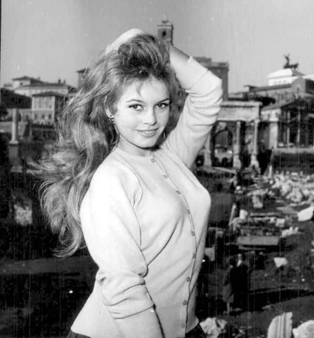 brigitte-badot-in-1957
