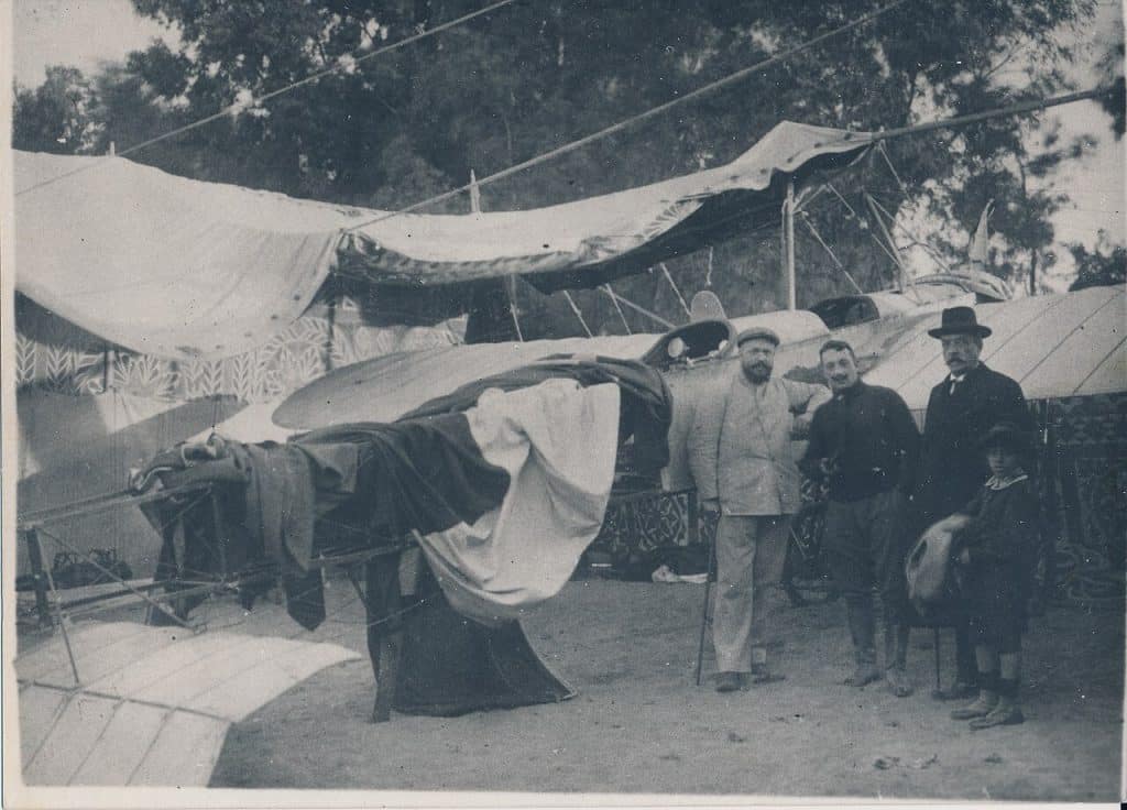 in-cairo-after-a-flygt-witha-bleriot