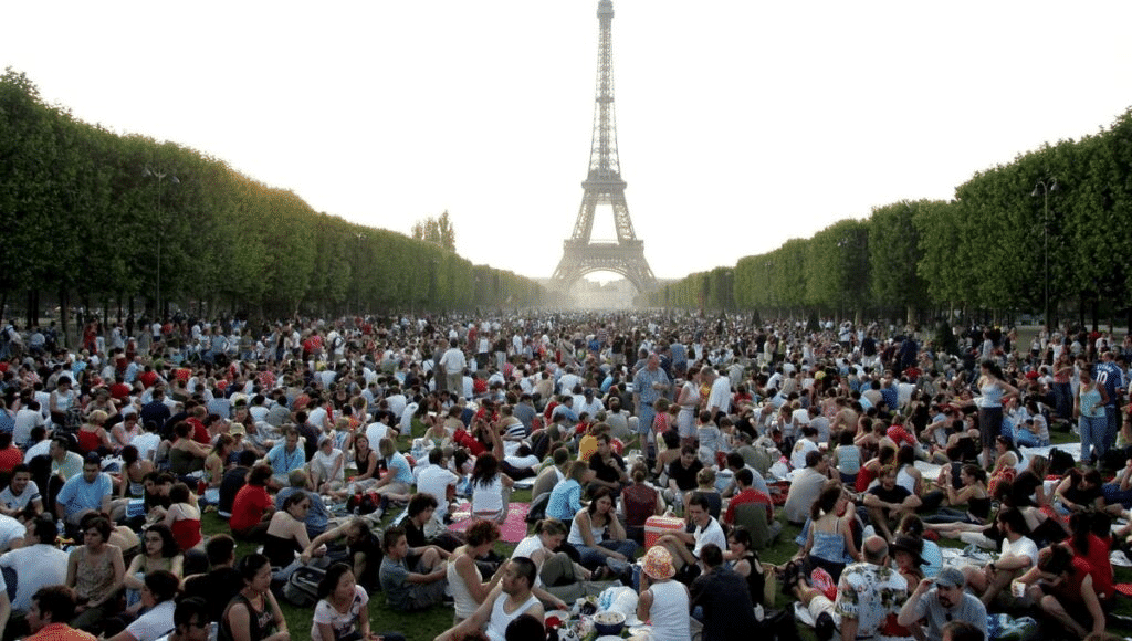 July-14th-in-Paris-concert-on-champ-de-mars