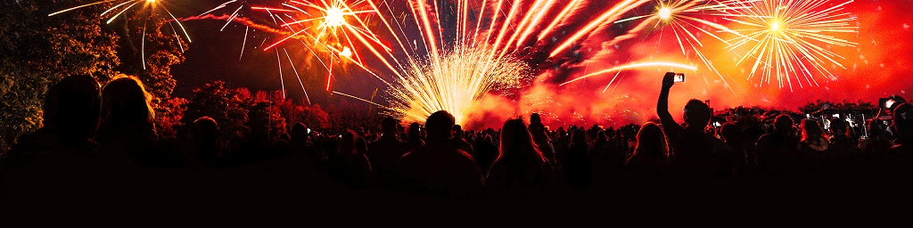 July-14th-in-Paris-firework-on-paris