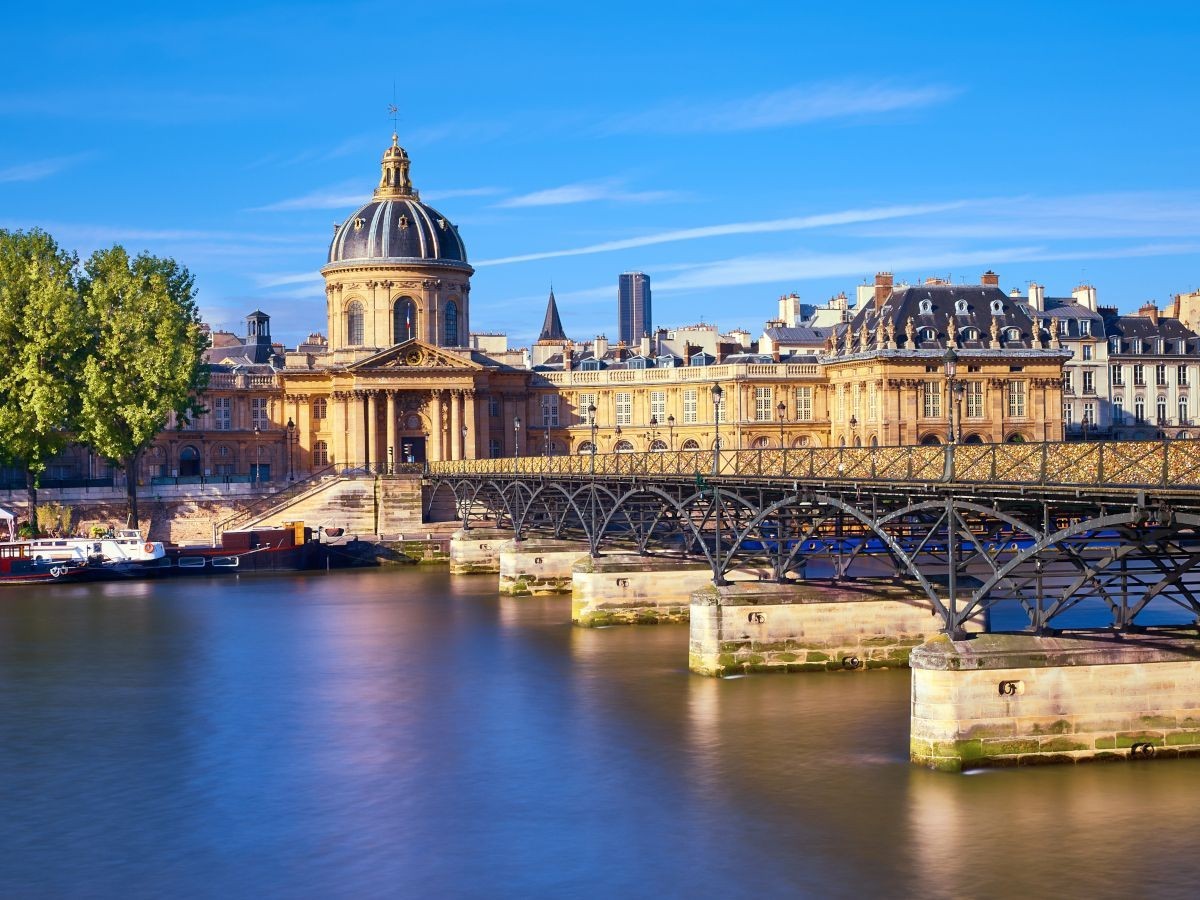 Préparer votre voyage à Paris-Saint-germain-des-pres-Pont-des-arts-Paris-Seine.jpg