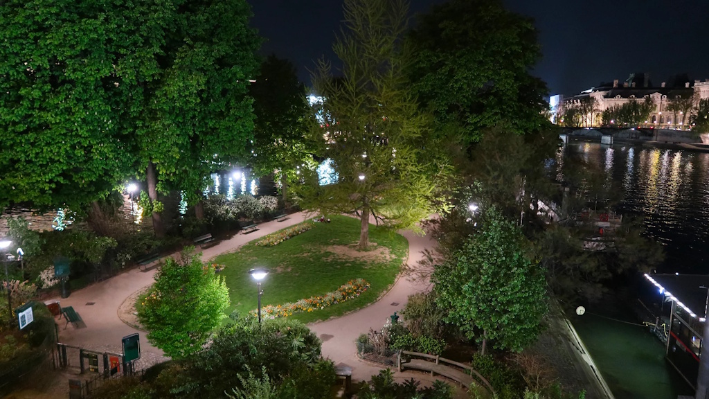 Square-du-Vert-Galant romantique au cœur de Paris. La légende des Templiers