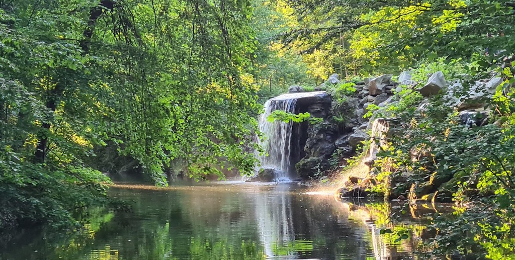 Séjour multi-activités à Paris-bois-de-Vincennes-cascade-paris-vincennes-opt-opt-opt.jpg