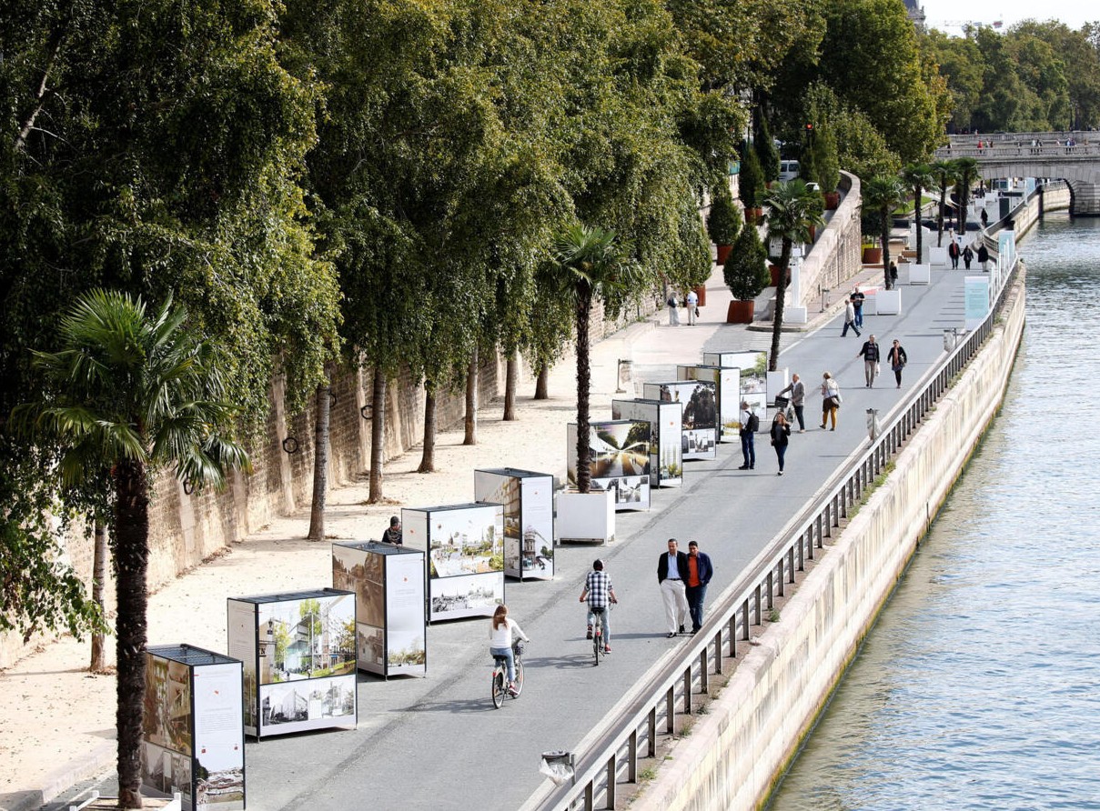 Visiter Paris à pied-sur-les-quais-de-seine.jpg