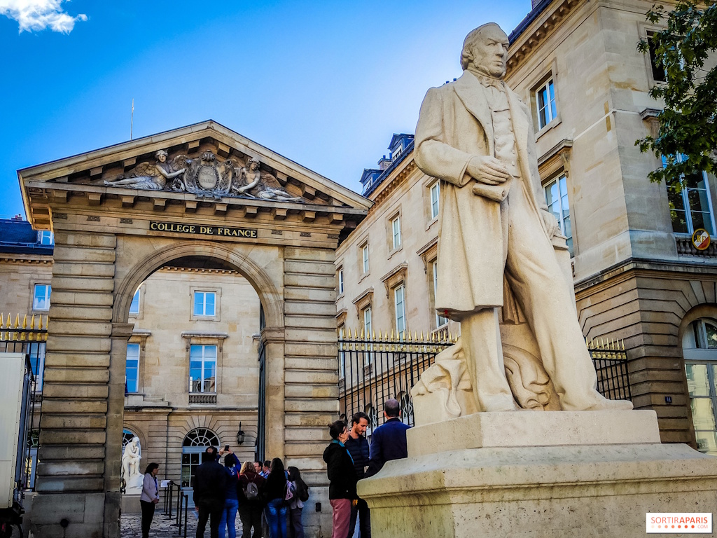 Prehistoire a Paris-entree-college-de-france.jpg