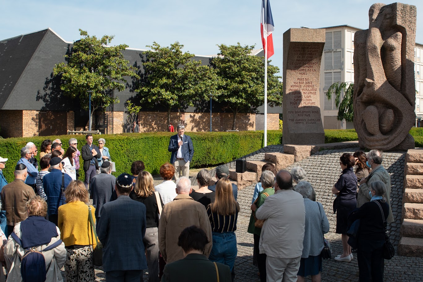 Memorial-de-la-shoah-drancy-Commemo_Shoah_Convoi73.jpg
