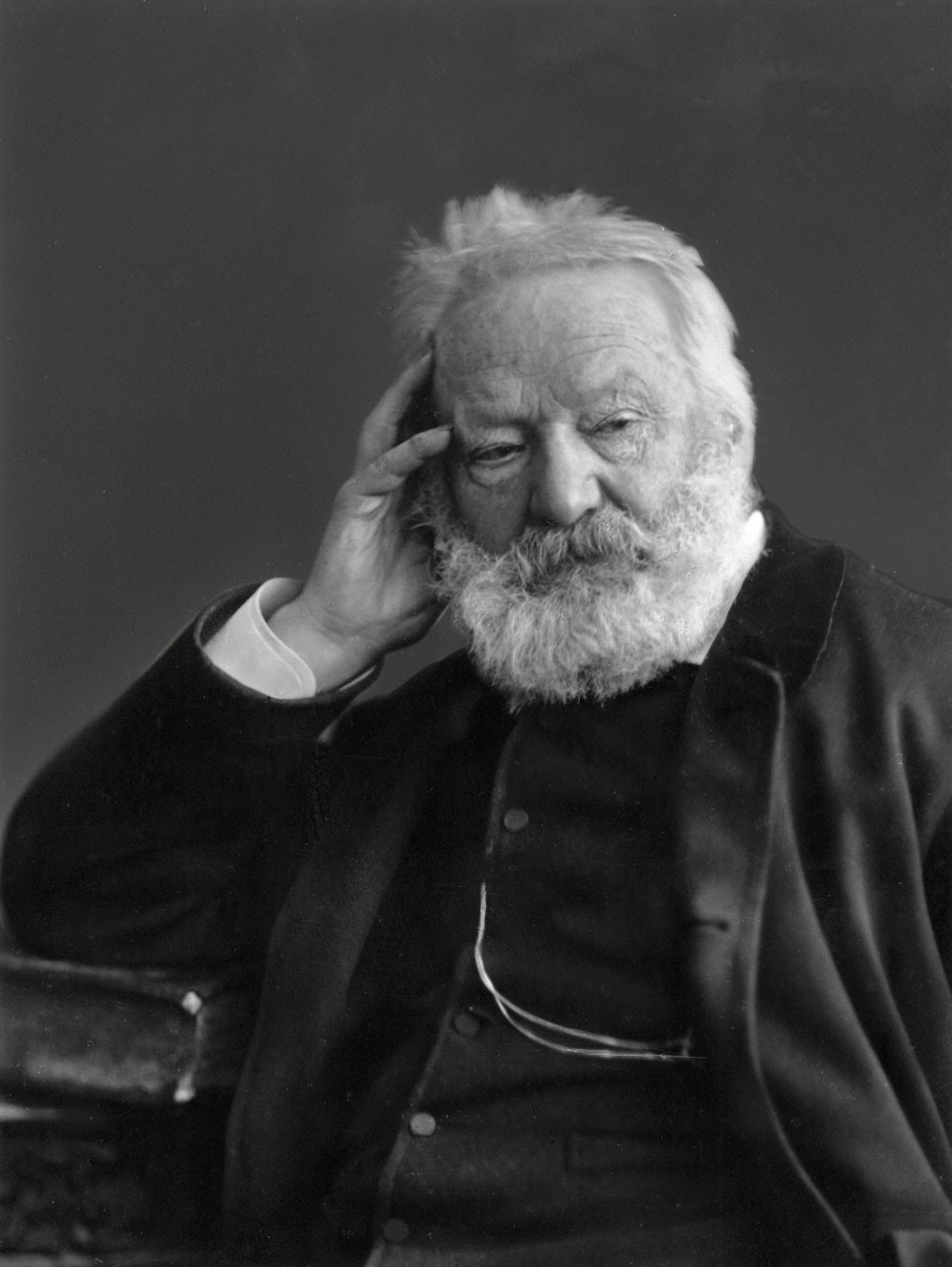 Notre-dame-de-paris-roman-victor-hugo.jpg