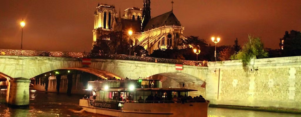Balade autoguidée-Croisieres vedettes de paris-dans-la-nuit.jpg