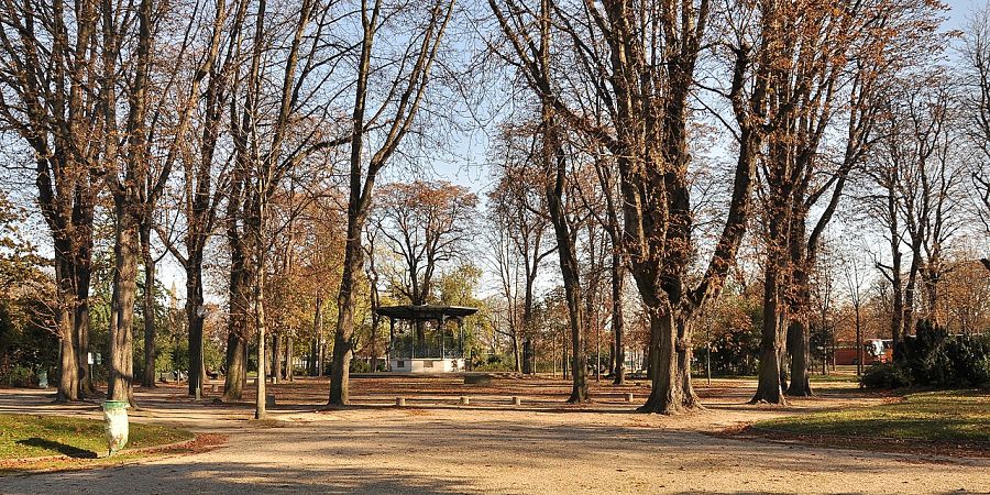 Jardins des Champs-Élysées, un vaste espace vert à proximité de la place de la Concorde