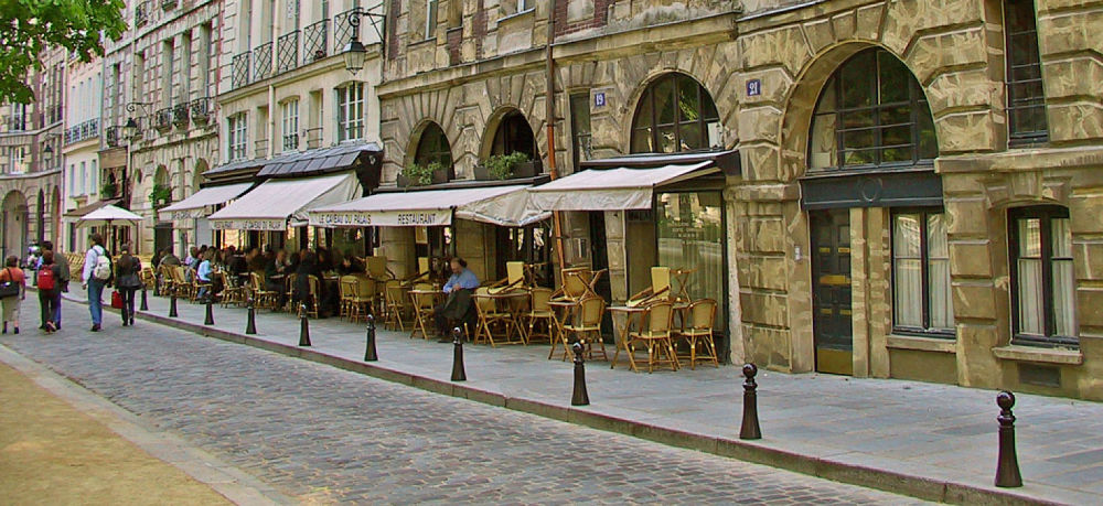 Place-Dauphine, île romantique de la Seine
