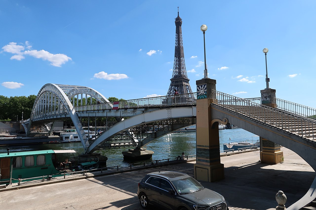 Pont Debilly à Paris, trait d'union entre les lieux de mémoire, des vues uniques