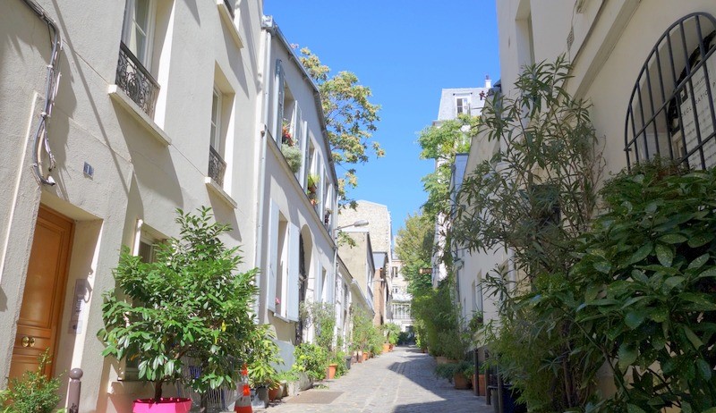 Villa-des-Platanes et Cité-du-Midi, deux havres de paix dans l'atmosphère de Pigalle