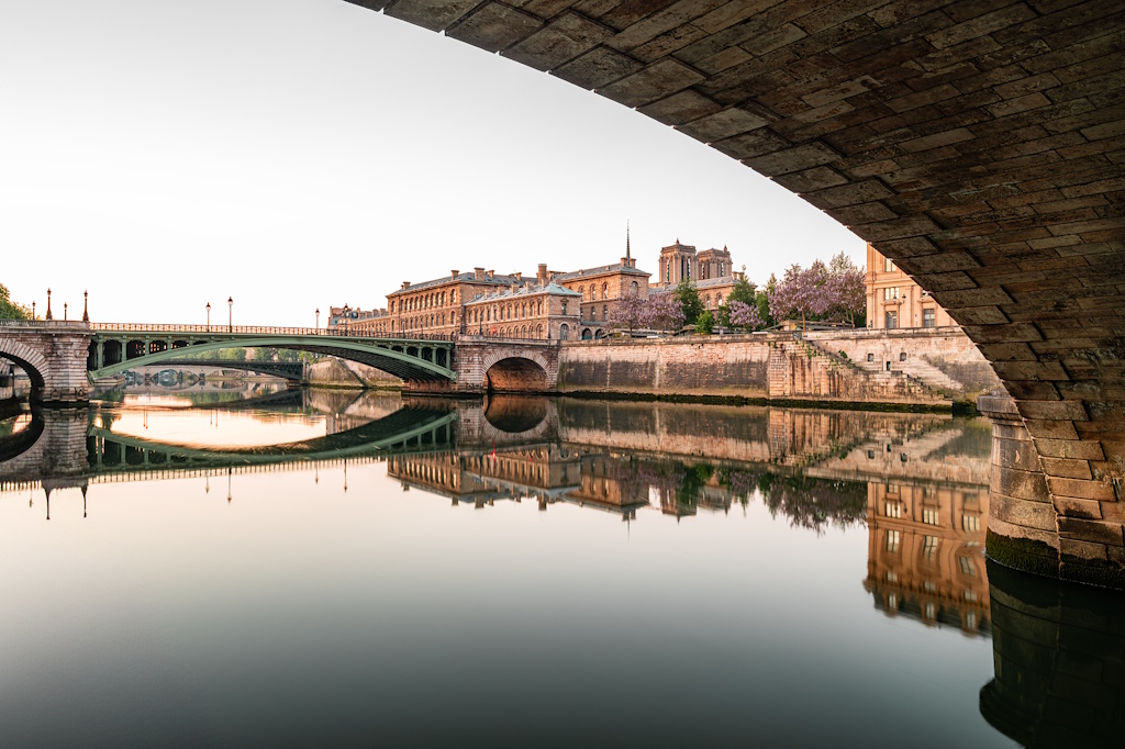 Photos numériques HD-Under the Bridges of Paris...  1024-jpg.jpg