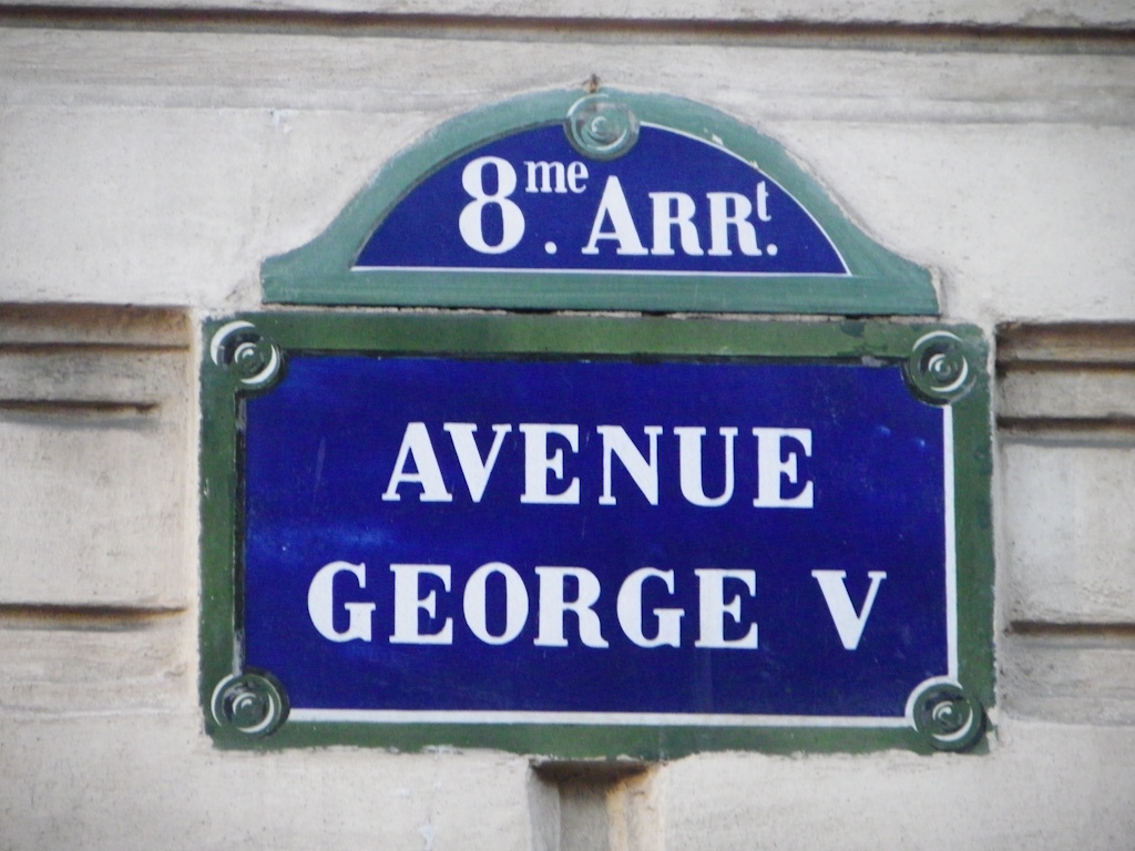 Avenue George V-Paris-plaque-signaletique.jpg