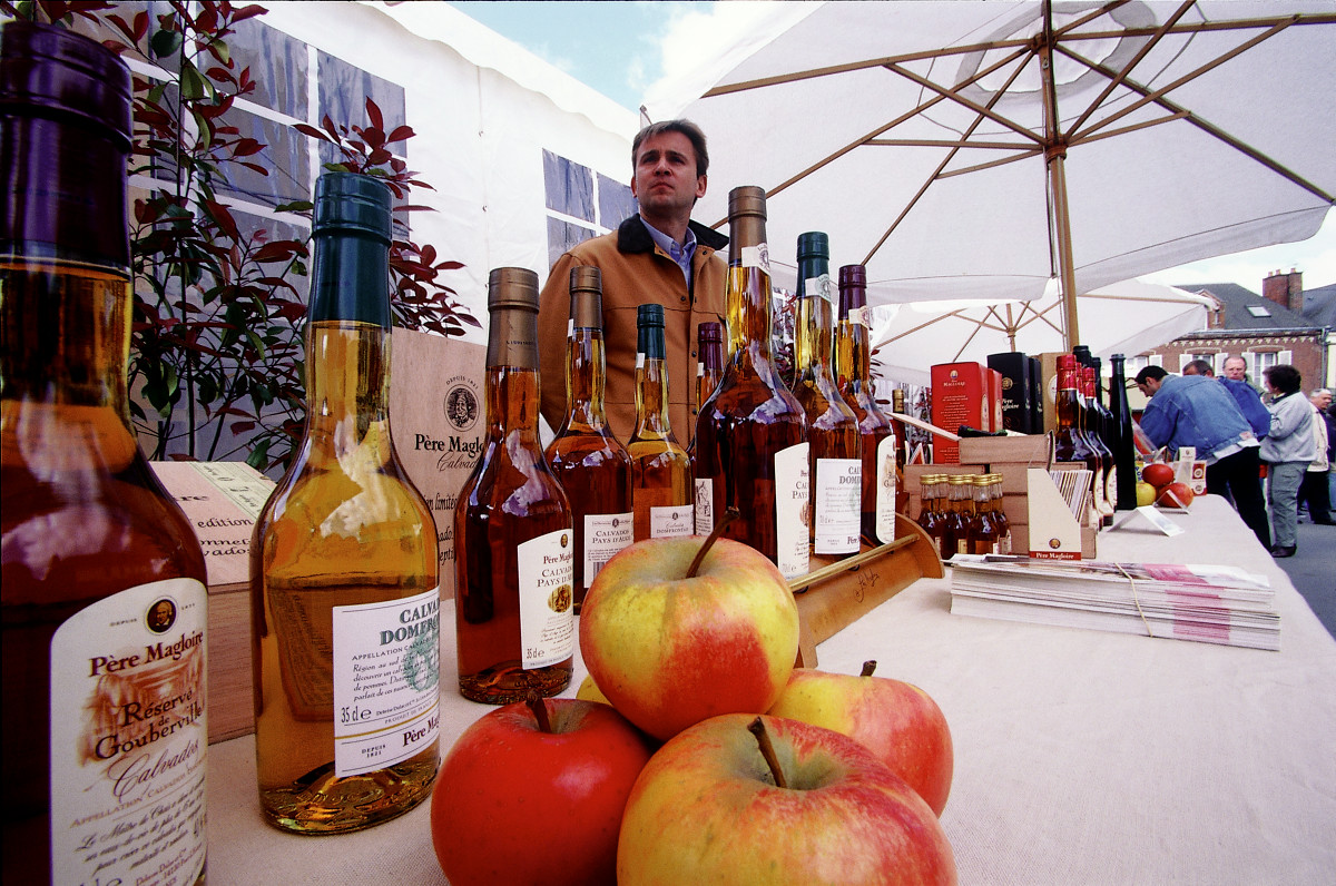 Excursions d'une journée depuis l'Isle adam-calvados_alcool-c-gregory_wait_calvados_attractivite-1656670130.jpg