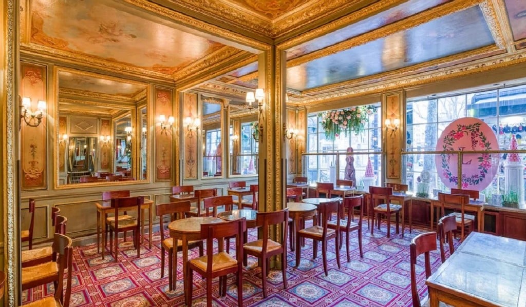 Ladurée Paris Royale - Pâtisserie