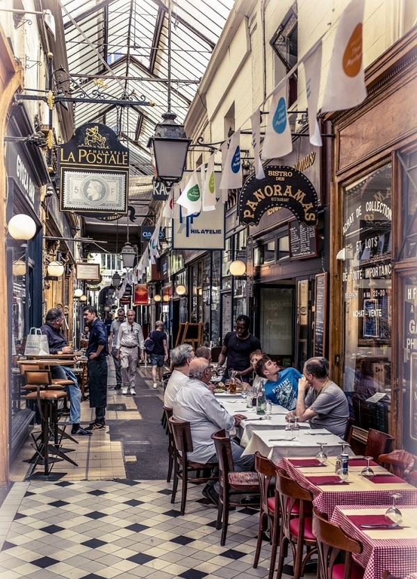 Passage des Panoramas-allee-en-enfilade