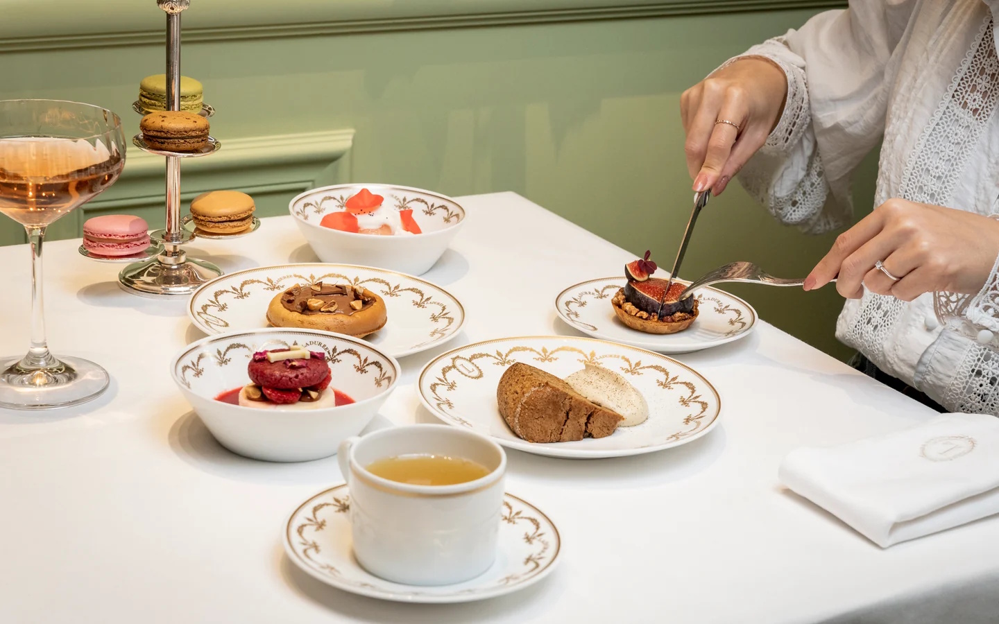 Ladurée Paris Royale-thea-time.jpg