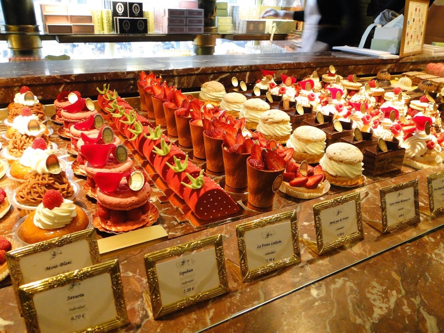 Ladurée Paris Royale-gourmandises.jpg