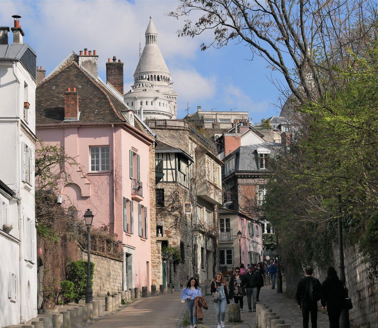 Maison des Aigles à Montmartre-rue-de-abreuvoir.jpg