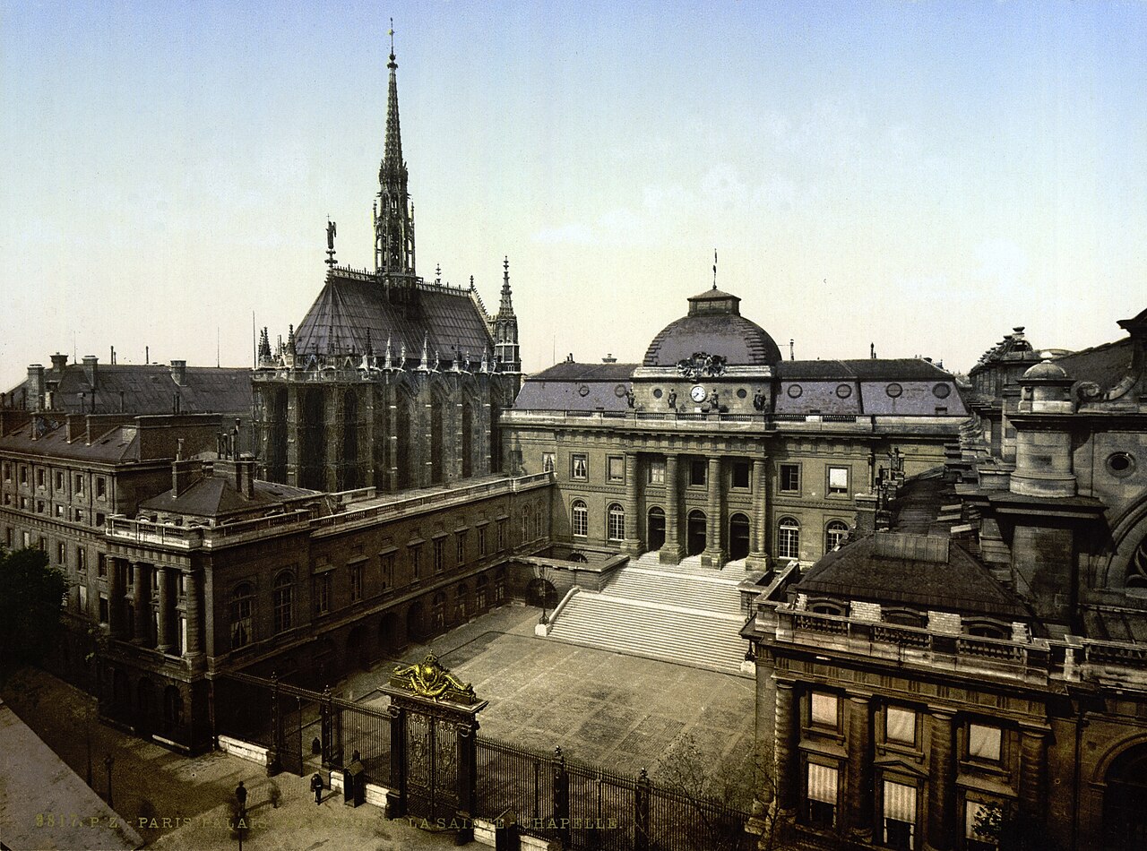 Palais de Justice-entree-et-sainte-chapelle.jpg