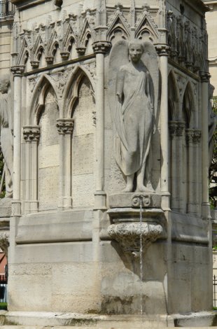 Fontaine de la Vierge-socla.jpg