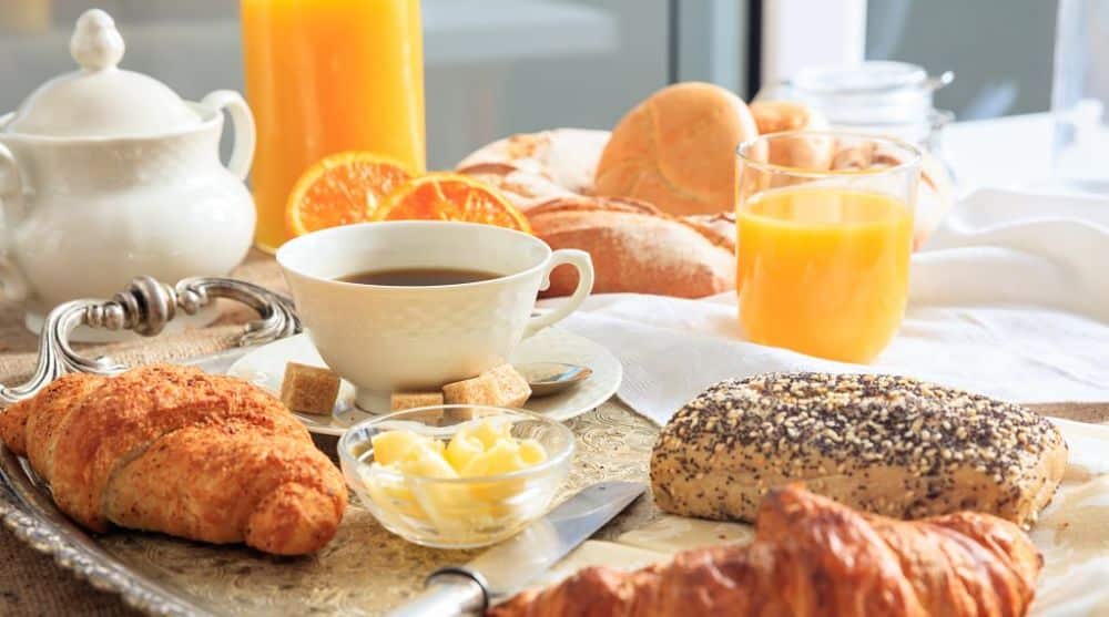 Table-ready-for-a-continental-breakfast-as-found-in-french-restaurants